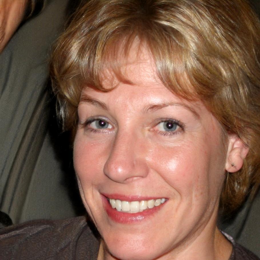 Esperanza Villamar, Directora de Educación Financiera